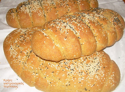Εφτάζυμο (φτάζυμο) ψωμί και παξιμάδι