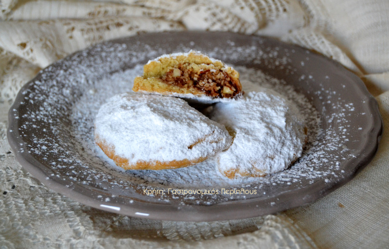 Πατούδα: παραδοσιακό γεμιστό γλύκισμα από τη Λάστρο της Σητείας