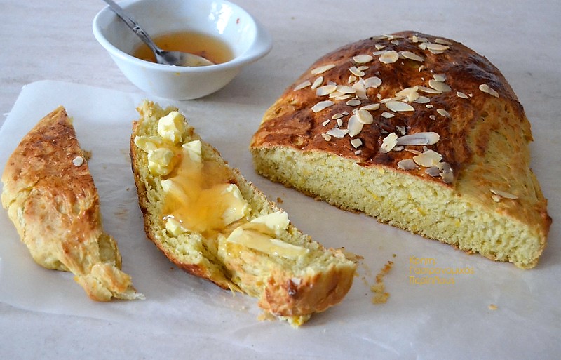 Αφράτο γλυκό ψωμί  (σαν τσουρέκι)  με κίτρινη κολοκύθα