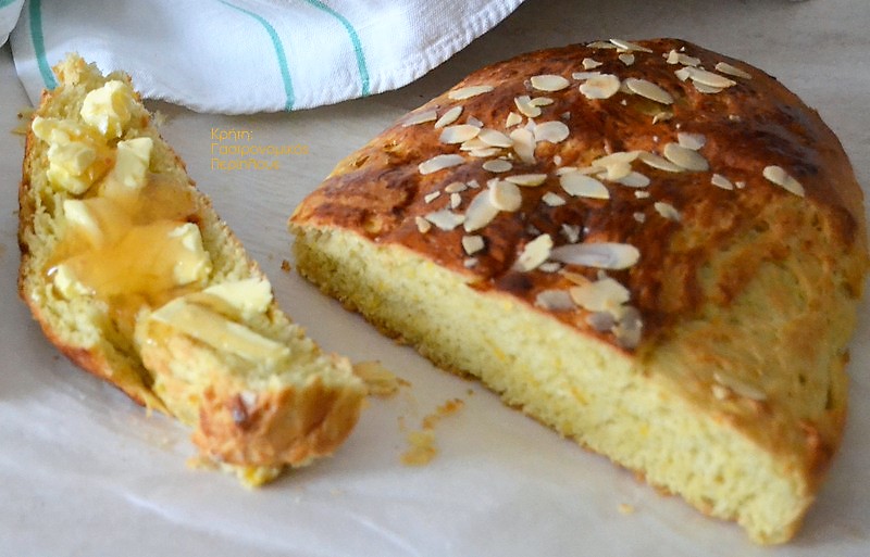 Αφράτο γλυκό ψωμί  (σαν τσουρέκι)  με κίτρινη κολοκύθα