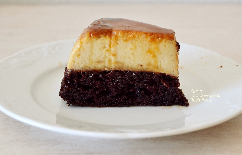 Κέικ σοκολάτας με κρέμα καραμελέ (VIDEO)