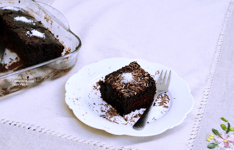 Βραστό κέικ σοκολάτας (σοκολατόπιτα με κακάο)