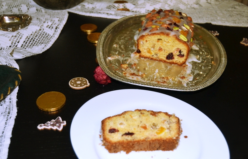 Βασιλόπιτα-κέικ με αποξηραμένα φρούτα